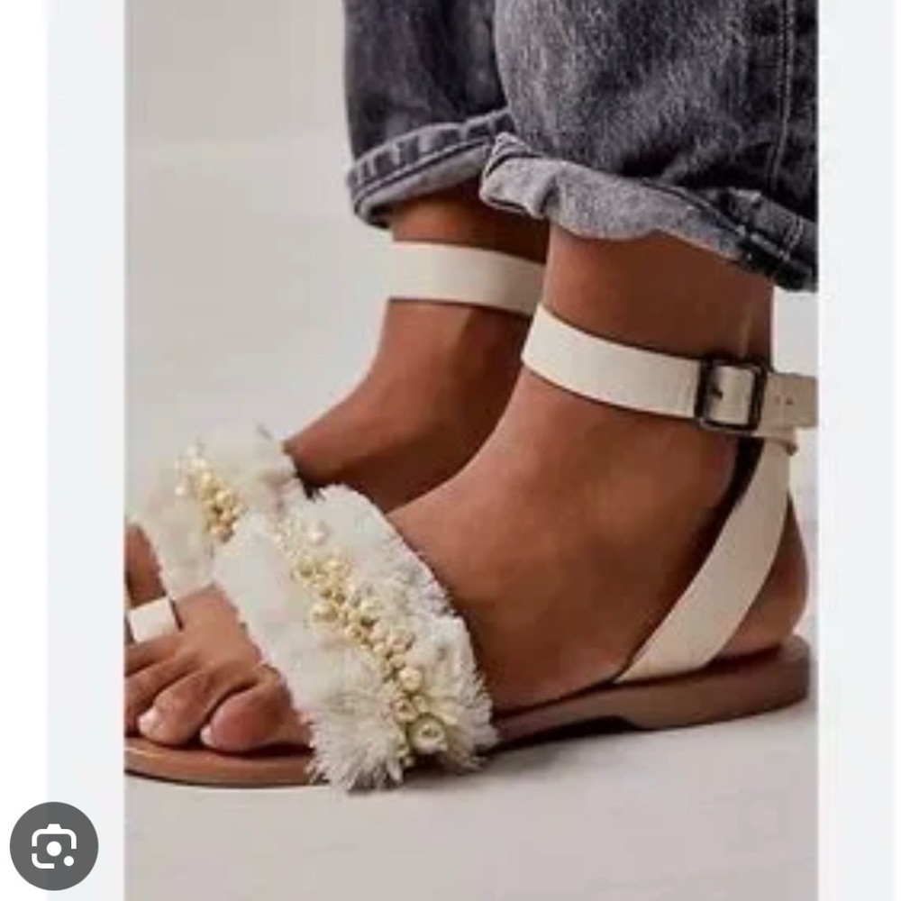 Free People Sun Peaks Sandals Size 8 Embellished Beaded Fringe Boho Wedding NWOT - Picture 3 of 16